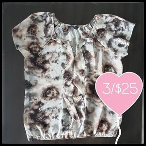 ⭐3/$25⭐ Reitmans Sheer Floral Abstract Top